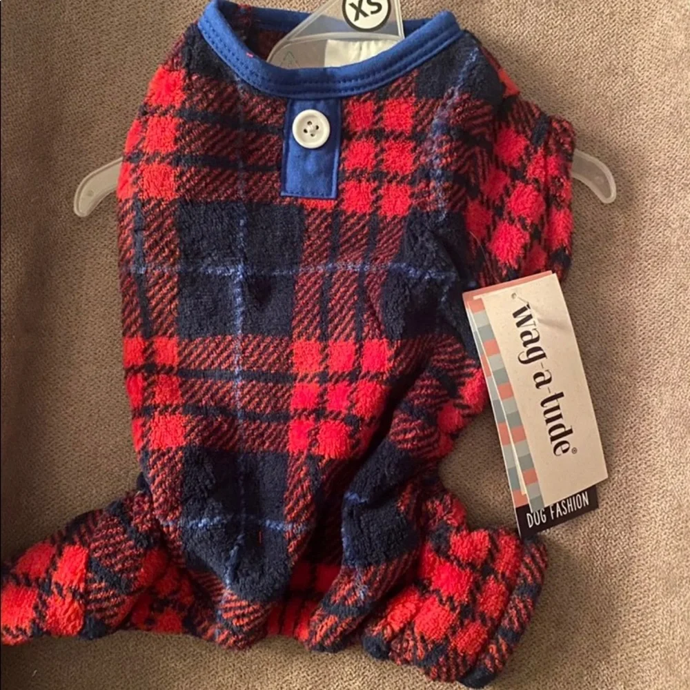 Wag-A-Tude Red/Blue Fleece 